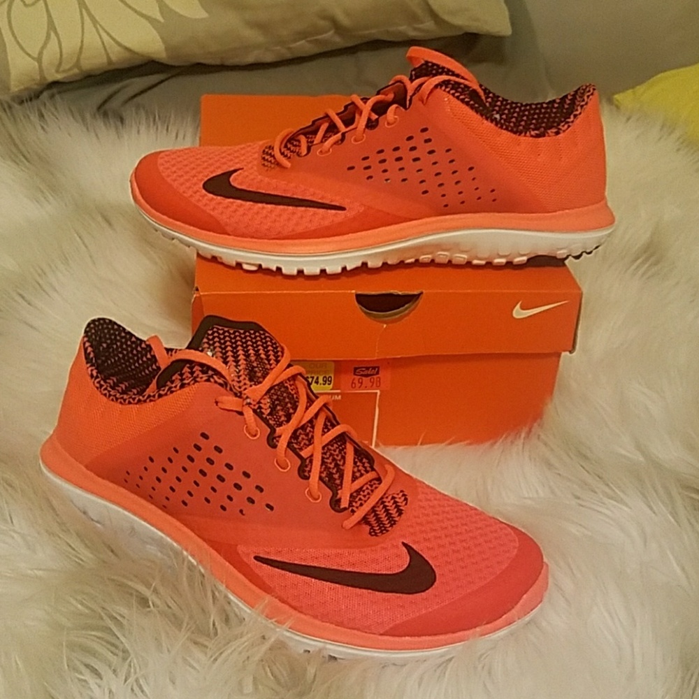 NIB Nike Lite Run 2 M10.5